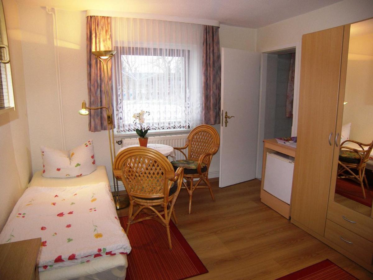 Ferienhaus Alice 10 Gehminuten Vom Strand Entfernt Heringsdorf  Exterior photo